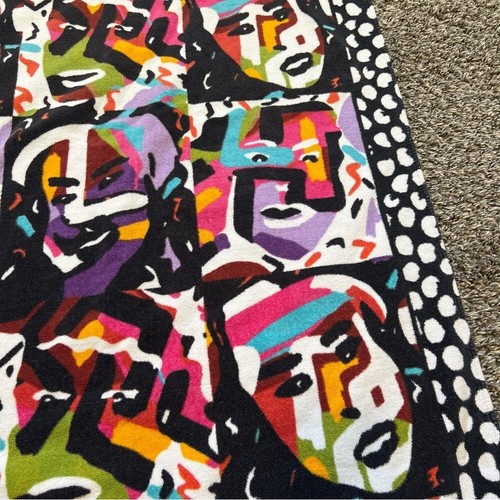 Missoni Pelin Guven Vintage Pop Art Faces Pattern Bath Towel - Picture 9 of 15
