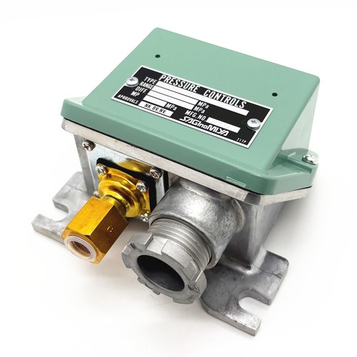 1pcs New Saginomiya Pressure Controls SNS-C130PG1 3MPA Internal Screw G1/4 - Picture 4 of 8