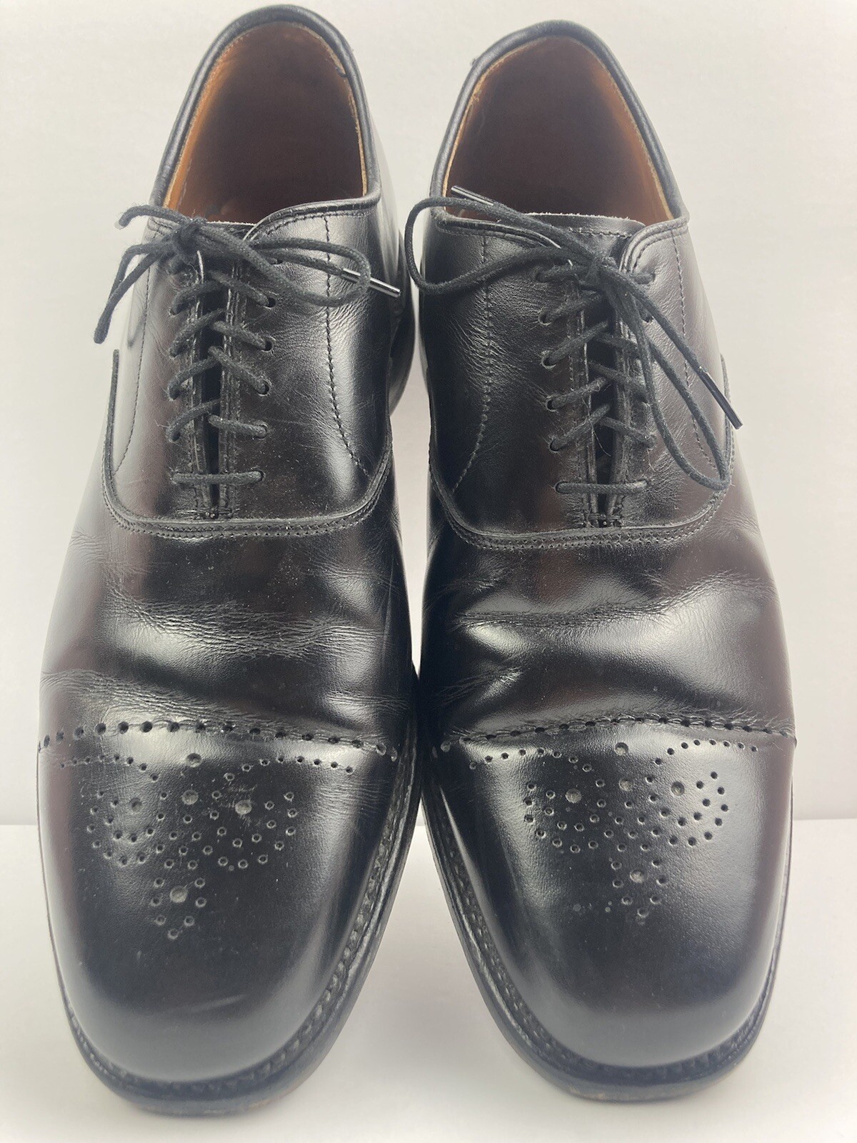 Allen Edmonds Dryden Medallion Toe Oxford Dress S… - image 17