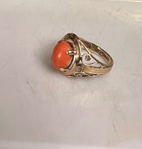 Vintage 10K Yellow Gold Salmon Coral Ring Size 6 ๐