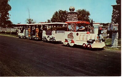 Vintage Postcard IL Arcola Rockome Gardens Greetings Trackless Train -1419