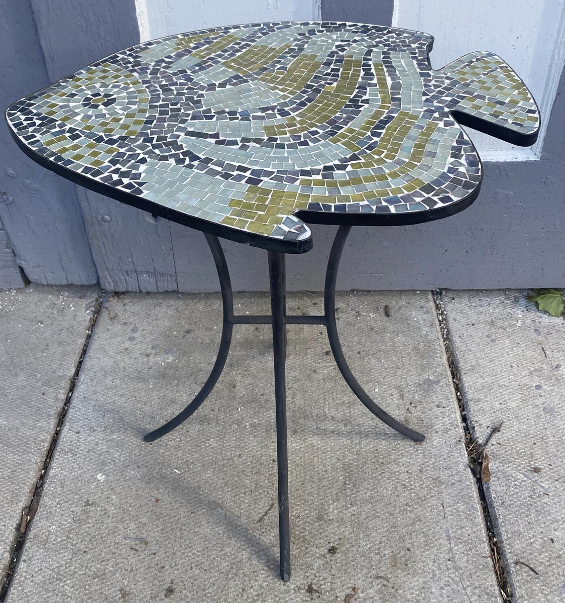Pier 1 One FISH Figural Side Table Plant stand Mosaic tiles