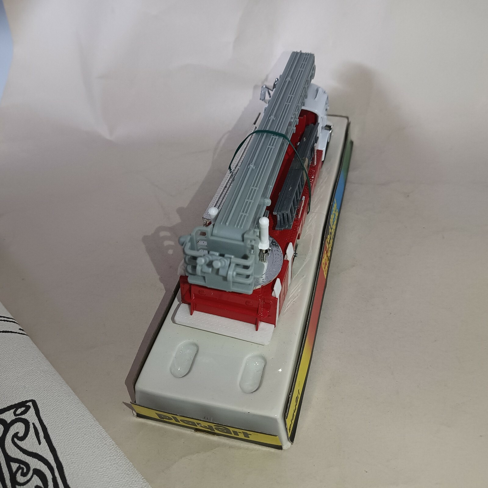 Picture 4 of 6