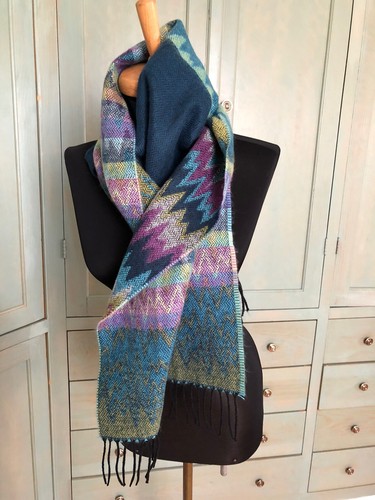 Croft & Barrow Scarf Muffler Zig Zag Southwester Acrylic Knit 3" Fringe 65x12.5" - Picture 3 of 8