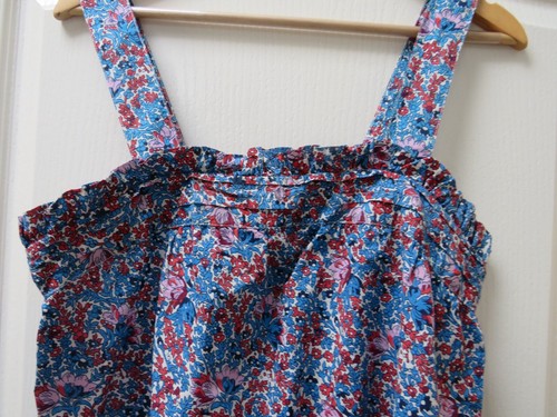 Joules Abby Floral Cami Top Size 10 Blue Summer Holiday Ditsy Ruffle Pleat Vest - Picture 2 of 5