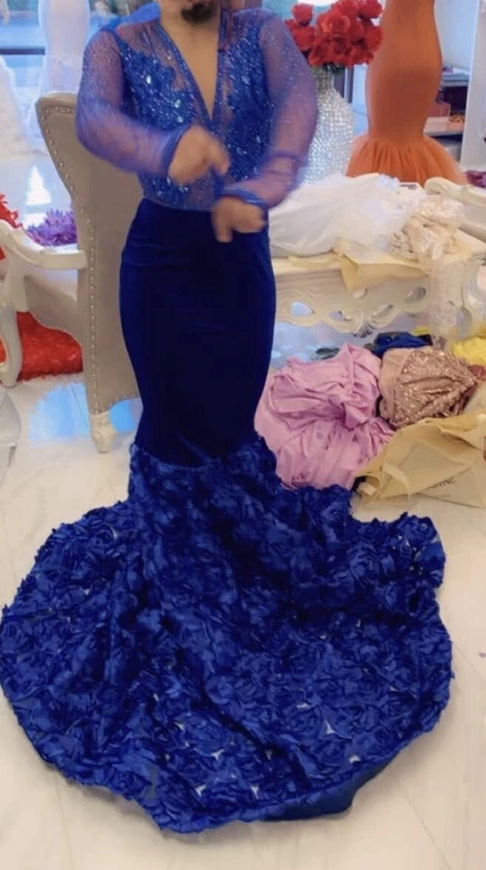 Vestido de graduación azul real  Foto 2 de 2