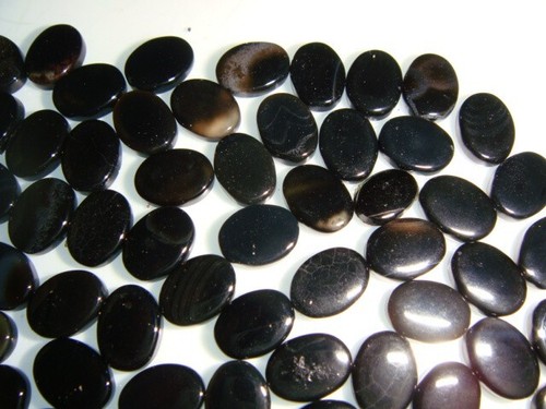 BLACK ONYX 6 X 8 MM OVAL CABOCHON PARCEL 152 CARATS - Picture 3 of 8