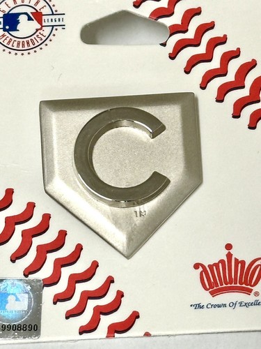 Chicago Cubs Pin Baseball Lapel Pin Home Plate - Picture 2 of 3