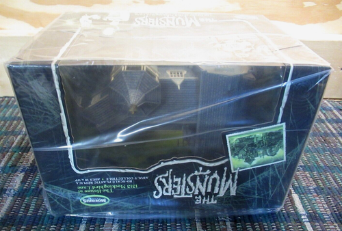 MOEBIUS PREBUILT MUNSTERS HOUSE . FACTORY PAINTED & ASSEMBLED CASE FRESH SEALED - Picture 8 of 19