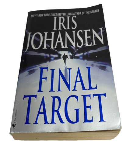 Iris Johansen 7-Book Lot Stalemate, Fatal Tide, Quicksand, Dark Summer & More - Bild 7 von 14