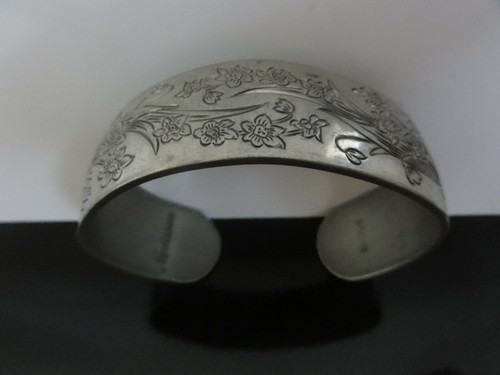 VICTORIAN ANTIQUE HAND ENGRAVED NARCISSUS 900 S SILVER 12 CUFF BRACELET HEAVY - Picture 7 of 8