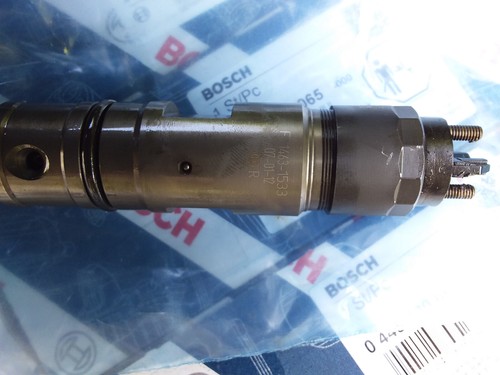 Bosch 0445120065 Einspritzdüse + F00RJ01468 Druckrohrstutzen für Fendt Vario - Bild 2 von 15