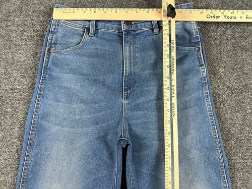 Women’s Wrangler Hi Bells 30 Jeans Blue Cowgirl Whiskers Ranch Flared Slouchy - Picture 6 of 11