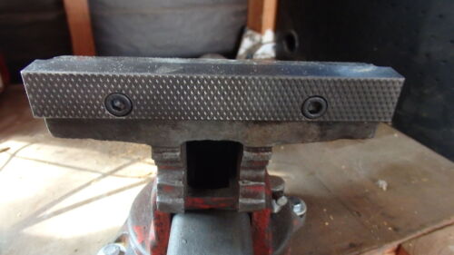 CRAFTSMAN,COLUMBIAN VISE JAWS, 5 1/2" W, 3/4"H, 1/2"T, OFFSET WITH 3" C-C - Picture 2 of 6