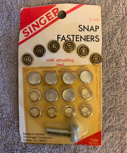 Vintage NOS Packages Snap Fasteners,Self Cover Buttons,Buttonsnapp,Clasps CHOICE - Picture 23 of 23