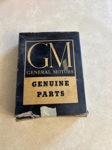 NOS GM Chevrolet 1955-1959 Chevy 1/2 Ton Truck (2nd Ser.) King Pin Unit #3755235 - Picture 3 of 19