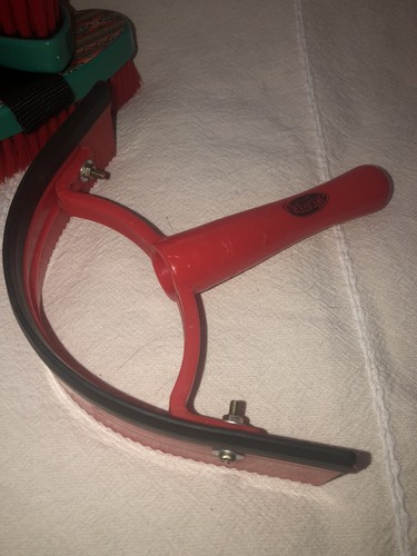 Aztec -red Pony Grooming Set, 3 Brushes, Hoop Pick W/brush, and Scraper -New - Picture 4 of 5