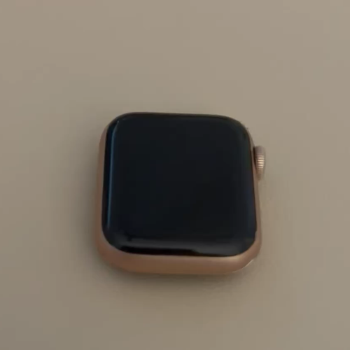 FOR PARTS - Apple Watch Series 6 40mm GPS Only Gold - Faulty Screen Flickers - Film 1 z 1