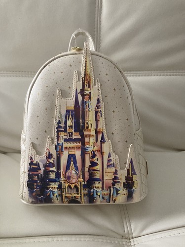 NEU Disney Parks Loungefly 50th Anniversary Magic Kingdom Castle Mini Rucksack - Bild 1 von 3