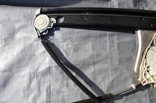 2000-2006 MERCEDES BENZ S-CLASS FRONT RH PASSENGER WINDOW REGULATOR ASSY K7849 - Picture 7 of 11