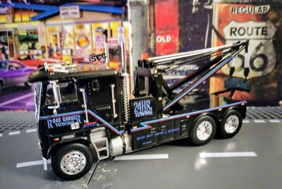 【激レア】イクソ アルタヤ 1/43 Freightliner ターミネーター Yahoo!オークション - 激レア イクソ・アルタヤ製 1/43 Freightliner F