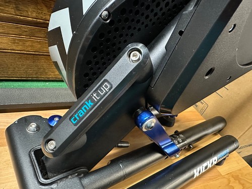 WORKING Wahoo Fitness KICKR v1 indoor bike trainer with CAMPAGNOLO FREEHUB - Picture 11 of 13