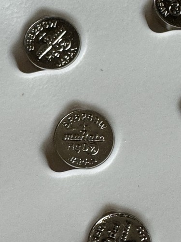 Bandeja a granel de batería de reloj Murata 377 SR626S 100 [Exp. 10/2032] Enviado desde CA - Imagen 4 de 4