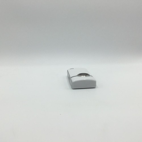 Flip UltraHD Video Camera - White 8 GB 2 Hours - 3rd Generation (U32120W) - Picture 3 of 4