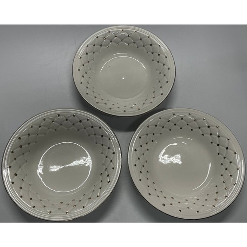 LOT OF 6 Gibson Housewares Golden Basket 8" Bowls Off White 22k Gold - Picture 5 of 8