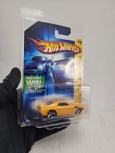 Hot Wheels '69 Ford Mustang 004/180 #4 of 36 Yellow 2006 with Protector - Picture 12 of 14