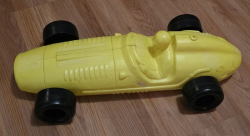 RARE Vintage Juguetes Yellow Indy Race Car Made In Chile Otto Kraus Toy - Picture 2 of 10