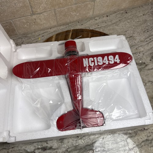 NEW Ertl Wings Of Texaco Staggerwing 1939 Beechcraft D17S Diecast Model 2004 Red - Picture 6 of 6