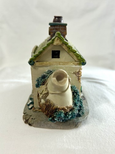 Tell Tale Teapots Brendan MacNamara’s School House Trinket Box Handpainted Rare - Foto 3 di 9
