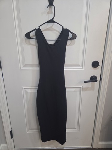 Lululemon Damengröße 4 schwarz Picknick Spielkleid unterhalb des Knies