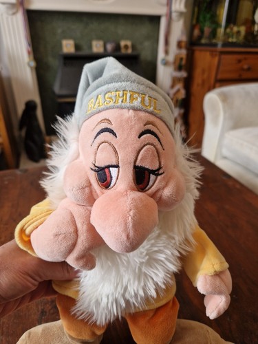 Large Disney Bashful, Seven Dwarfs from Disney's Snow, Excellent Condition - Picture 3 of 8