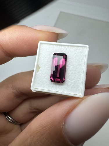 Facettierter RHODOLITH (2.49cts.) Faceted Rhodolite , Tansania - Picture 1 of 6
