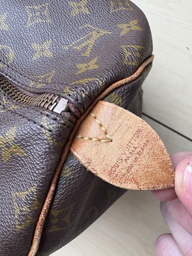 Louis Vuitton Keepall 50 Duffle Bag - Picture 7 of 10