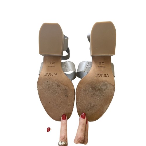 VINCE. Sandalias para mujer 39/9 de cuero gris con tiras al tobillo tacón bloque de madera usadas en excelente estado - Imagen 4 de 5