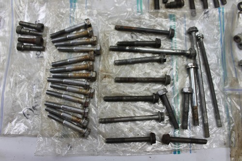 HERRAJES DE MOTOR KAWASAKI Z1/KZ900 - Imagen 9 de 11