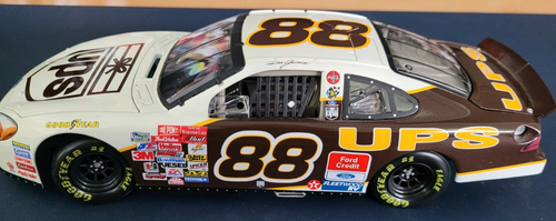 2001 Action - #88 Dale Jarrett - UPS & Ford Credit - NIB - Picture 2 of 6