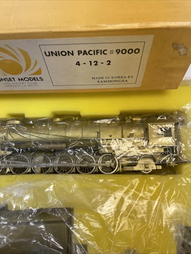 Sunset Models BRASS HO Scale Union Pacific 4-12-2 Steam Locomotive & Tender EX - Picture 5 of 7
