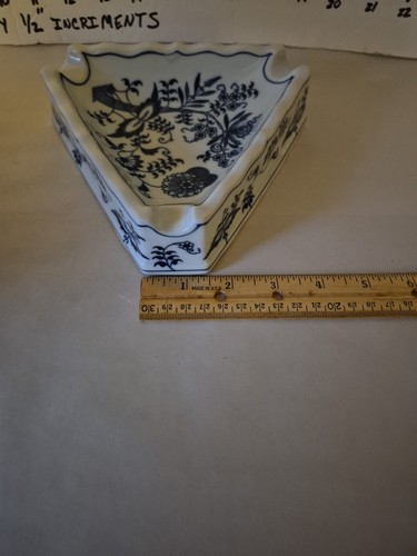 Vintage Blue Danube Blue Onion 6" Triangle Ashtray Banner Mark Japan - Picture 10 of 11
