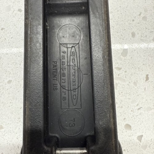 Pestillo flexible Southco C7-10 goma negra suave - Imagen 4 de 4