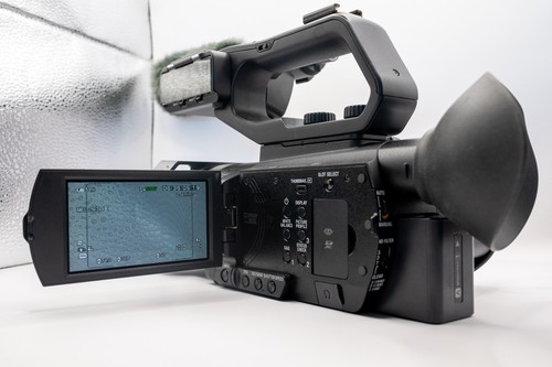 SONY HXR-NX80 COMPACT PROFESSIONAL CAMCORDER - Picture 7 of 21