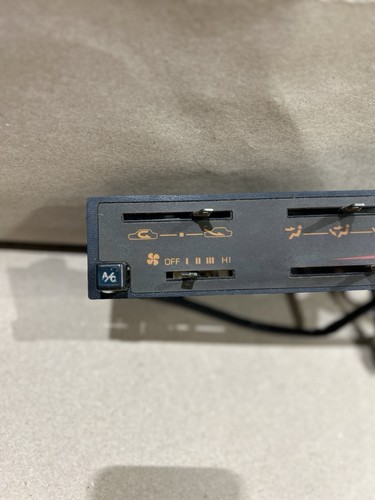 84-88 Toyota Pickup 84-89 4Runner Heater AC Control Climate Switches OEM - Picture 4 of 13