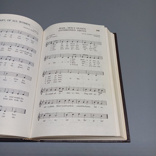 VTG PEOPLES MASS BOOK CATHOLIC HYMNAL 1984 Leather Bound Songs Choir *Great Cond - Picture 10 of 15