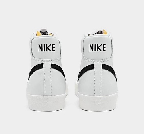 Sz 10.5 - Women’s Nike Blazer Mid ‘77 ‘White Black’ CZ1055 100 - Picture 3 of 5