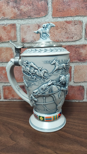Vintage Intricate 1992 Avon “Winners Circle” Ceramic Stein Pewter Lid 36oz 10” - Picture 2 of 9