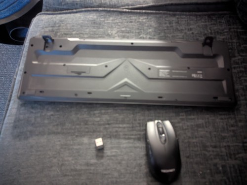 Black Wireless Keyboard And Mouse Combo, In Great Condition. - Picture 3 of 4