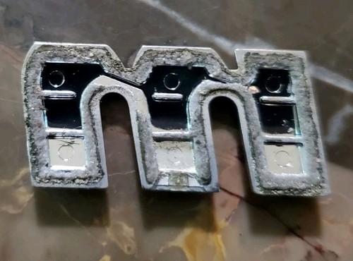Nissan Nismo Emblem Symbol Sign Logo Insignia Oe Genuine Wording Letter "M" - Picture 2 of 3